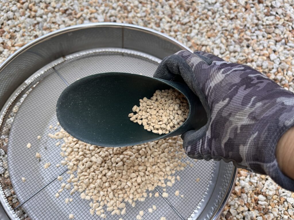鹿沼土0.5杯目