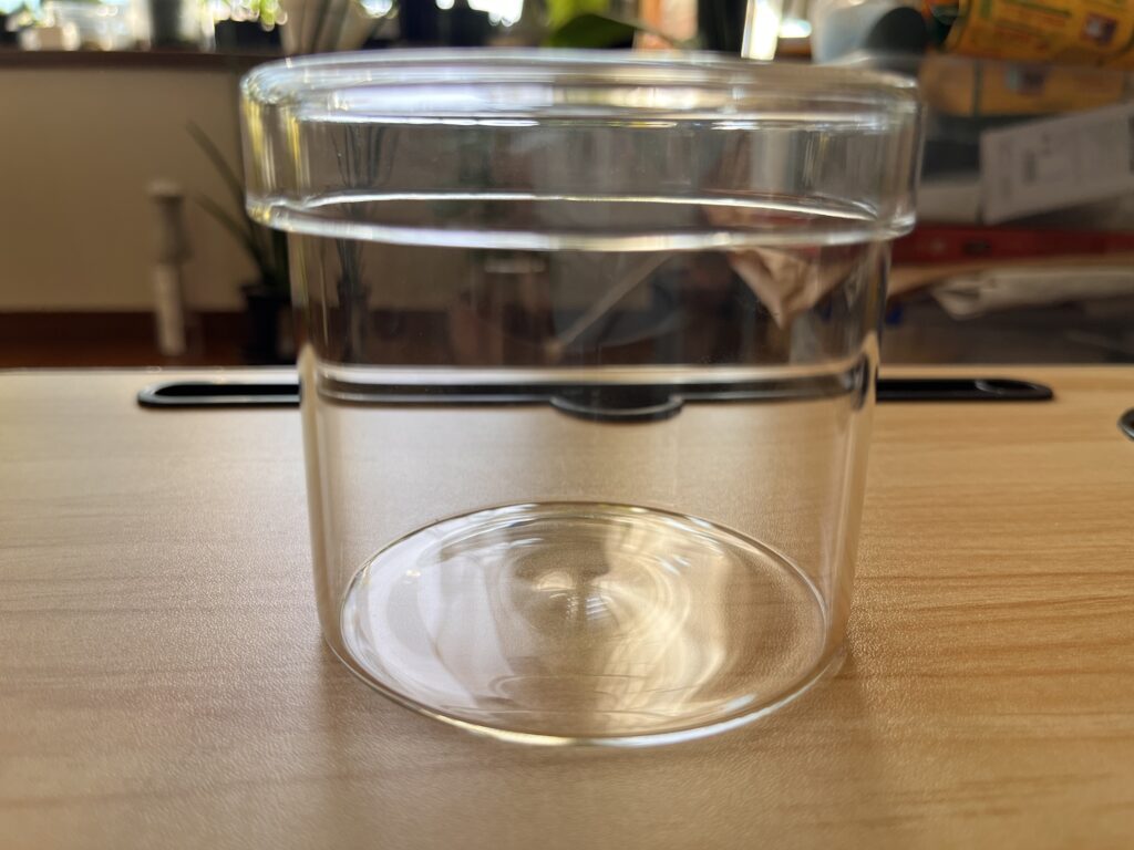 ダイソーのインテリアガラス(220円)